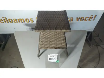 LOTE 008 - 01 MESA DE CANTO. (NO ESTADO EM QUE SE ENCONTRA. SUJEITO A AVARIAS OCULTAS/VISÍVEIS.) BH1523J