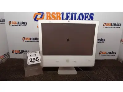 LOTE 295 - 01 IMAC APPLE. (NO ESTADO) ATENÇÃO! FAZER A VISITAÇÃO ANTES DE ARREMATAR, NÃO SABEMOS SE FUNCIONA, LEILÃO NÃO TEM GARANTIA E NEM DEVOLUÇÃO, SUJEITO A POSSÍVEIS AVARIAS VISÍVEIS/OCULTAS E/OU AUSÊNCIA DE COMPONENTES.