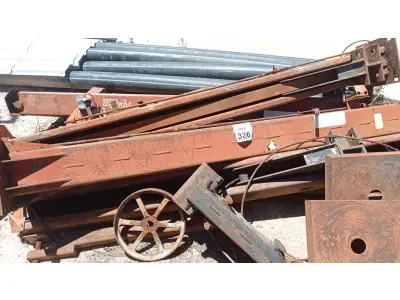 LOTE 326 - 01 ELEVADOR DE CARRO. (NO ESTADO) ATENÇÃO! FAZER A VISITAÇÃO ANTES DE ARREMATAR, NÃO SABEMOS SE FUNCIONA, LEILÃO NÃO TEM GARANTIA E NEM DEVOLUÇÃO, SUJEITO A POSSÍVEIS AVARIAS VISÍVEIS/OCULTAS E/OU AUSÊNCIA DE COMPONENTES.