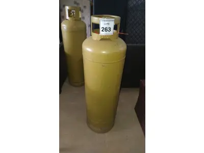 LOTE 263 - 01 BOTIJÃO DE GÁS VAZIO P45. (NO ESTADO EM QUE SE ENCONTRA. SUJEITO A AVARIAS OCULTAS/VISÍVEIS.)