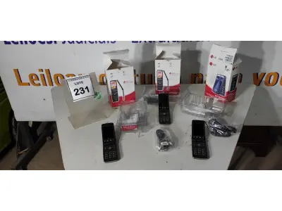 LOTE 231 - 03 LG KF300C BLACK. (NO ESTADO EM QUE SE ENCONTRA. SUJEITO A AVARIAS OCULTAS/VISÍVEIS.) 809BSP6412616, 809BSRK412518, 809BSUF412726