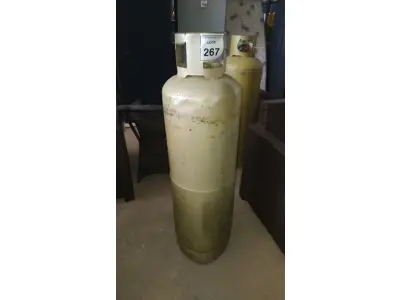 LOTE 267 - 01 BOTIJÃO DE GÁS VAZIO P45. (NO ESTADO EM QUE SE ENCONTRA. SUJEITO A AVARIAS OCULTAS/VISÍVEIS.)
