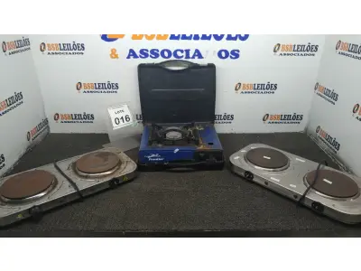LOTE 016 - 03 FOGÕES ELÉTRICOS PORTÁTEIS MARCAS E MODELOS DIVERSOS. (NO ESTADO) ATENÇÃO! FAZER A VISITAÇÃO ANTES DE ARREMATAR, NÃO SABEMOS SE FUNCIONA, LEILÃO NÃO TEM GARANTIA E NEM DEVOLUÇÃO, SUJEITO A POSSÍVEIS AVARIAS VISÍVEIS/OCULTAS E/OU AUSÊNCIA DE COMPONENTES.