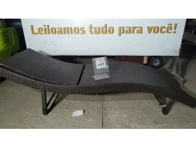 LOTE 157 - 01 ESPREGUIÇADEIRA. (NO ESTADO EM QUE SE ENCONTRA. SUJEITO A AVARIAS OCULTAS/VISÍVEIS.) BH1584J