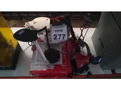 01 LOTE COM VÁRIA LUMINÁRIAS DE MARCAS E MODELOS DIVERSOS. (NO ESTADO) ATENÇÃO! FAZER A VISITAÇÃO ANTES DE ARREMATAR, NÃO SABEMOS SE FUNCIONA, LEILÃO NÃO TEM GARANTIA E NEM DEVOLUÇÃO, SUJEITO A POSSÍVEIS AVARIAS VISÍVEIS/OCULTAS E/OU AUSÊNCIA DE COMPONENTES.