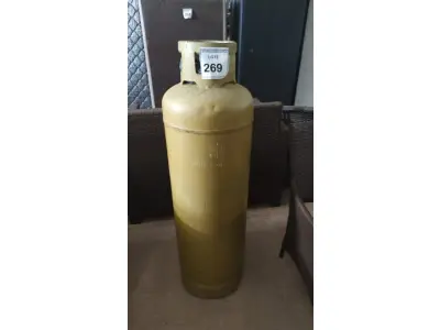 LOTE 269 - 01 BOTIJÃO DE GÁS VAZIO P45. (NO ESTADO EM QUE SE ENCONTRA. SUJEITO A AVARIAS OCULTAS/VISÍVEIS.)