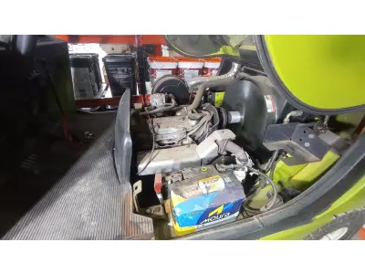 LOTE 374 - 01 EMPILHADEIRA A GÁS CLARK CMP25L . (NO ESTADO EM QUE SE ENCONTRA. SUJEITO A AVARIAS OCULTAS/VISÍVEIS.)