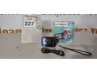 LOTE 227 - 01 CÂMERA KODAK EASY SHARE SPORT 12MEGAPIXEL  2.4" 6.1 CM LCD. (NO ESTADO EM QUE SE ENCONTRA. SUJEITO A AVARIAS OCULTAS/VISÍVEIS.) AV9712P