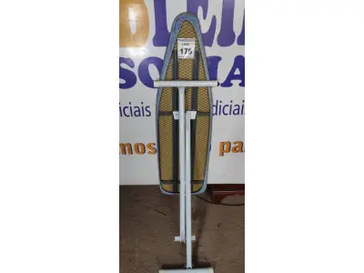 LOTE 175 - 01 TÁBUA DE PASSAR ROUPAS. (NO ESTADO EM QUE SE ENCONTRA. SUJEITO A AVARIAS OCULTAS/VISÍVEIS.)