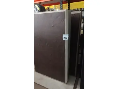 LOTE 297 - 01 BOX CASAL. (NO ESTADO EM QUE SE ENCONTRA. SUJEITO A AVARIAS OCULTAS/VISÍVEIS.) BJ7111F