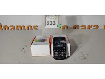 LOTE 233 - 02 BLACKBERRY BOLD 9900. (NO ESTADO EM QUE SE ENCONTRA. SUJEITO A AVARIAS OCULTAS/VISÍVEIS.) CS831144, CS831152
