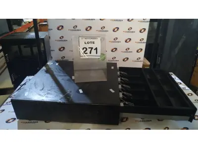 LOTE 271 - 01 GAVETA DE DINHEIRO. (NO ESTADO) ATENÇÃO! FAZER A VISITAÇÃO ANTES DE ARREMATAR, NÃO SABEMOS SE FUNCIONA, LEILÃO NÃO TEM GARANTIA E NEM DEVOLUÇÃO, SUJEITO A POSSÍVEIS AVARIAS VISÍVEIS/OCULTAS E/OU AUSÊNCIA DE COMPONENTES.