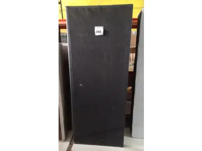 LOTE 296 - 02 BASES DE CAMA COURINO PRETO 1,98CM X 1,58CM (NO ESTADO EM QUE SE ENCONTRA. SUJEITO A AVARIAS OCULTAS/VISÍVEIS.)