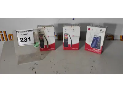 LOTE 231 - 03 LG KF300C BLACK. (NO ESTADO EM QUE SE ENCONTRA. SUJEITO A AVARIAS OCULTAS/VISÍVEIS.) 809BSP6412616, 809BSRK412518, 809BSUF412726