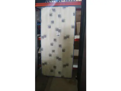 LOTE 260 - 01 COLCHÃO SOLTEIRO 1,88CM X 0,88CM. (NO ESTADO EM QUE SE ENCONTRA. SUJEITO A AVARIAS OCULTAS/VISÍVEIS.) BJ7224G