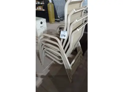 LOTE 376 - 04 CADEIRAS DE JARDIM. (NO ESTADO EM QUE SE ENCONTRA. SUJEITO A AVARIAS OCULTAS/VISÍVEIS.) BF8580T/ BF8580R/ BF8580P/ BF8580S