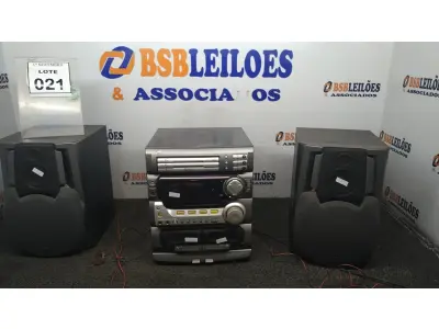 LOTE 021 - 01 APARELHO DE SOM COM 02 CAIXAS. (NO ESTADO) ATENÇÃO! FAZER A VISITAÇÃO ANTES DE ARREMATAR, NÃO SABEMOS SE FUNCIONA, LEILÃO NÃO TEM GARANTIA E NEM DEVOLUÇÃO, SUJEITO A POSSÍVEIS AVARIAS VISÍVEIS/OCULTAS E/OU AUSÊNCIA DE COMPONENTES.