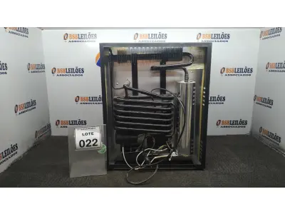 LOTE 022 - 01 FRIGOBAR. (NO ESTADO) ATENÇÃO! FAZER A VISITAÇÃO ANTES DE ARREMATAR, NÃO SABEMOS SE FUNCIONA, LEILÃO NÃO TEM GARANTIA E NEM DEVOLUÇÃO, SUJEITO A POSSÍVEIS AVARIAS VISÍVEIS/OCULTAS E/OU AUSÊNCIA DE COMPONENTES.