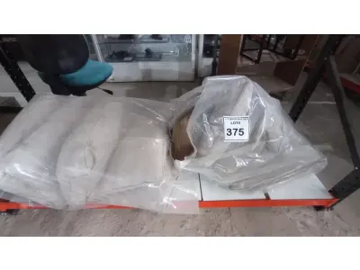 LOTE 375 - 01 LOTE COM ALMOFADAS DIVERSAS CORES E TAMANHOS. (NO ESTADO EM QUE SE ENCONTRA. SUJEITO A AVARIAS OCULTAS/VISÍVEIS.)