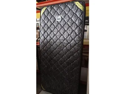 LOTE 300 - 01 COLCHÃO SOLTEIRO 1,88CM X 0,88CM. (NO ESTADO EM QUE SE ENCONTRA. SUJEITO A AVARIAS OCULTAS/VISÍVEIS.) BJ7217J