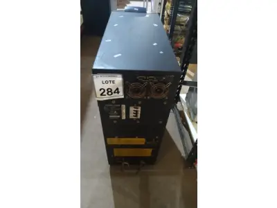 LOTE 284 - 01 NOBREAK 3KVA/2400W MARCA SMS. (NO ESTADO) ATENÇÃO! FAZER A VISITAÇÃO ANTES DE ARREMATAR, NÃO SABEMOS SE FUNCIONA, LEILÃO NÃO TEM GARANTIA E NEM DEVOLUÇÃO, SUJEITO A POSSÍVEIS AVARIAS VISÍVEIS/OCULTAS E/OU AUSÊNCIA DE COMPONENTES.