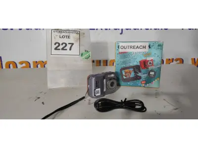 LOTE 227 - 01 CÂMERA KODAK EASY SHARE SPORT 12MEGAPIXEL  2.4" 6.1 CM LCD. (NO ESTADO EM QUE SE ENCONTRA. SUJEITO A AVARIAS OCULTAS/VISÍVEIS.) AV9712P