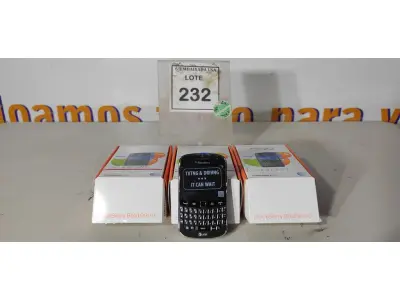 LOTE 232 - 03 BLACKBERRY BOLD 9900. (NO ESTADO EM QUE SE ENCONTRA. SUJEITO A AVARIAS OCULTAS/VISÍVEIS.) CS671308, CS671315, CS831097