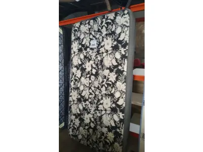 LOTE 285 - 01 COLCHÃO SOLTEIRO 1,87CM X 0,97CM. (NO ESTADO EM QUE SE ENCONTRA. SUJEITO A AVARIAS OCULTAS/VISÍVEIS.) BJ7412F