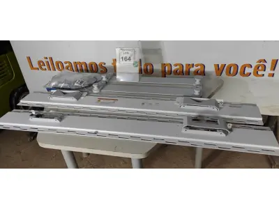 LOTE 164 - 01 SUPORTE STEELCASE . (NO ESTADO EM QUE SE ENCONTRA. SUJEITO A AVARIAS OCULTAS/VISÍVEIS.)