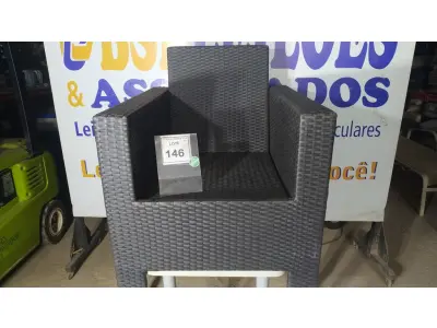 LOTE 146 - 01 POLTRONA DE JARDIM. (NO ESTADO EM QUE SE ENCONTRA. SUJEITO A AVARIAS OCULTAS/VISÍVEIS.) BH1679P