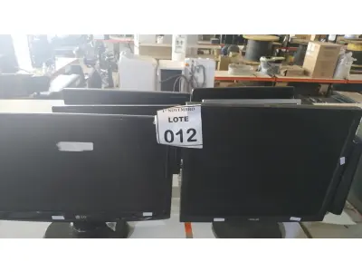 LOTE 012 - 07 MONITORES LCD DE MARCAS E MODELOS DIVERSOS. (NO ESTADO) ATENÇÃO! FAZER A VISITAÇÃO ANTES DE ARREMATAR, NÃO SABEMOS SE FUNCIONA, LEILÃO NÃO TEM GARANTIA E NEM DEVOLUÇÃO, SUJEITO A POSSÍVEIS AVARIAS VISÍVEIS/OCULTAS E/OU AUSÊNCIA DE COMPONENTES.