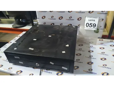 LOTE 059 - 01 GAVETA DE DINHEIRO. (NO ESTADO) ATENÇÃO! FAZER A VISITAÇÃO ANTES DE ARREMATAR, NÃO SABEMOS SE FUNCIONA, LEILÃO NÃO TEM GARANTIA E NEM DEVOLUÇÃO, SUJEITO A POSSÍVEIS AVARIAS VISÍVEIS/OCULTAS E/OU AUSÊNCIA DE COMPONENTES.
