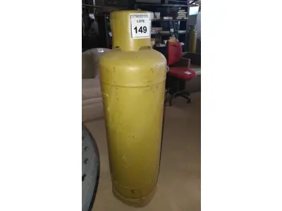 LOTE 149 - 01 BOTIJÃO DE GÁS VAZIO P45. (NO ESTADO EM QUE SE ENCONTRA. SUJEITO A AVARIAS OCULTAS/VISÍVEIS.)