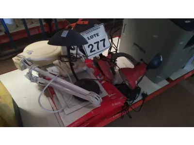 LOTE 277 - 01 LOTE COM VÁRIA LUMINÁRIAS DE MARCAS E MODELOS DIVERSOS. (NO ESTADO) ATENÇÃO! FAZER A VISITAÇÃO ANTES DE ARREMATAR, NÃO SABEMOS SE FUNCIONA, LEILÃO NÃO TEM GARANTIA E NEM DEVOLUÇÃO, SUJEITO A POSSÍVEIS AVARIAS VISÍVEIS/OCULTAS E/OU AUSÊNCIA DE COMPONENTES.