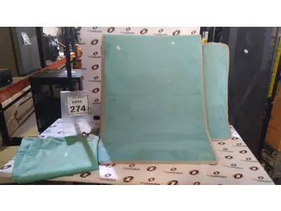 LOTE 274 - 02 ESPREGUIÇADEIRAS PORTÁTEIS. (NO ESTADO) ATENÇÃO! FAZER A VISITAÇÃO ANTES DE ARREMATAR, NÃO SABEMOS SE FUNCIONA, LEILÃO NÃO TEM GARANTIA E NEM DEVOLUÇÃO, SUJEITO A POSSÍVEIS AVARIAS VISÍVEIS/OCULTAS E/OU AUSÊNCIA DE COMPONENTES.