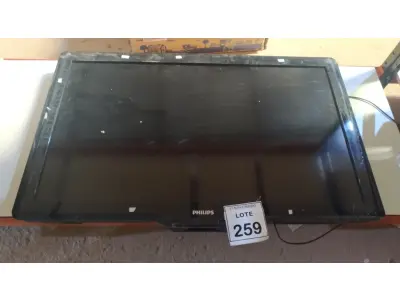 LOTE 259 - 01 TV LCD 42’’ MARCA CCE E 01 TV LCD 40’’ MARCA PHILIPS. (NO ESTADO) ATENÇÃO! FAZER A VISITAÇÃO ANTES DE ARREMATAR, NÃO SABEMOS SE FUNCIONA, LEILÃO NÃO TEM GARANTIA E NEM DEVOLUÇÃO, SUJEITO A POSSÍVEIS AVARIAS VISÍVEIS/OCULTAS E/OU AUSÊNCIA DE COMPONENTES.