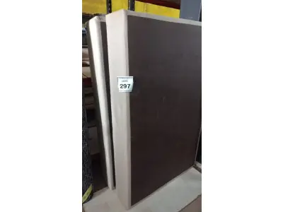 LOTE 297 - 01 BOX CASAL. (NO ESTADO EM QUE SE ENCONTRA. SUJEITO A AVARIAS OCULTAS/VISÍVEIS.) BJ7111F