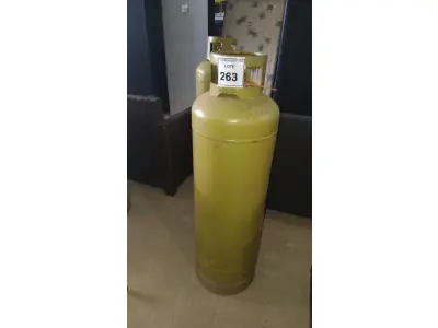 LOTE 263 - 01 BOTIJÃO DE GÁS VAZIO P45. (NO ESTADO EM QUE SE ENCONTRA. SUJEITO A AVARIAS OCULTAS/VISÍVEIS.)