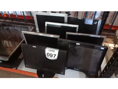 LOTE 097 - 07 MONITORES LCD DE MARCAS E MODELOS DIVERSOS. (NO ESTADO) ATENÇÃO! FAZER A VISITAÇÃO ANTES DE ARREMATAR, NÃO SABEMOS SE FUNCIONA, LEILÃO NÃO TEM GARANTIA E NEM DEVOLUÇÃO, SUJEITO A POSSÍVEIS AVARIAS VISÍVEIS/OCULTAS E/OU AUSÊNCIA DE COMPONENTES.