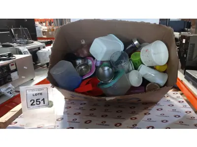 LOTE 251 - 01 LOTE COM UTENSÍLIOS DE COZINHA DIVERSOS. (NO ESTADO) ATENÇÃO! FAZER A VISITAÇÃO ANTES DE ARREMATAR, NÃO SABEMOS SE FUNCIONA, LEILÃO NÃO TEM GARANTIA E NEM DEVOLUÇÃO, SUJEITO A POSSÍVEIS AVARIAS VISÍVEIS/OCULTAS E/OU AUSÊNCIA DE COMPONENTES.