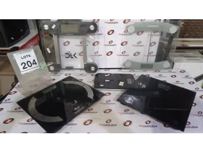 LOTE 204 - 05 BALANÇAS CORPORAIS DE MARCAS E MODELOS DIVERSOS. (NO ESTADO) ATENÇÃO! FAZER A VISITAÇÃO ANTES DE ARREMATAR, NÃO SABEMOS SE FUNCIONA, LEILÃO NÃO TEM GARANTIA E NEM DEVOLUÇÃO, SUJEITO A POSSÍVEIS AVARIAS VISÍVEIS/OCULTAS E/OU AUSÊNCIA DE COMPONENTES.