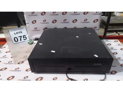 01 GAVETA DE DINHEIRO. (NO ESTADO) ATENÇÃO! FAZER A VISITAÇÃO ANTES DE ARREMATAR, NÃO SABEMOS SE FUNCIONA, LEILÃO NÃO TEM GARANTIA E NEM DEVOLUÇÃO, SUJEITO A POSSÍVEIS AVARIAS VISÍVEIS/OCULTAS E/OU AUSÊNCIA DE COMPONENTES.