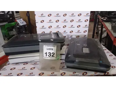 LOTE 132 - 02 SCANNERS DE MESA MARCA HP E 01 SCANNER MARCA KODAK. (NO ESTADO) ATENÇÃO! FAZER A VISITAÇÃO ANTES DE ARREMATAR, NÃO SABEMOS SE FUNCIONA, LEILÃO NÃO TEM GARANTIA E NEM DEVOLUÇÃO, SUJEITO A POSSÍVEIS AVARIAS VISÍVEIS/OCULTAS E/OU AUSÊNCIA DE COMPONENTES.