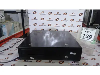 LOTE 139 - 01 GAVETA DE DINIHEIRO. (NO ESTADO) ATENÇÃO! FAZER A VISITAÇÃO ANTES DE ARREMATAR, NÃO SABEMOS SE FUNCIONA, LEILÃO NÃO TEM GARANTIA E NEM DEVOLUÇÃO, SUJEITO A POSSÍVEIS AVARIAS VISÍVEIS/OCULTAS E/OU AUSÊNCIA DE COMPONENTES.