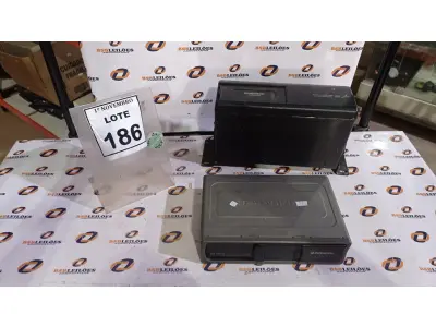 LOTE 186 - 02 TROCADORES DE CD MARCA PIONEER. (NO ESTADO) ATENÇÃO! FAZER A VISITAÇÃO ANTES DE ARREMATAR, NÃO SABEMOS SE FUNCIONA, LEILÃO NÃO TEM GARANTIA E NEM DEVOLUÇÃO, SUJEITO A POSSÍVEIS AVARIAS VISÍVEIS/OCULTAS E/OU AUSÊNCIA DE COMPONENTES.