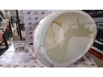 LOTE 126 - 01 BANHEIRA DE BEBÊ. (NO ESTADO) ATENÇÃO! FAZER A VISITAÇÃO ANTES DE ARREMATAR, NÃO SABEMOS SE FUNCIONA, LEILÃO NÃO TEM GARANTIA E NEM DEVOLUÇÃO, SUJEITO A POSSÍVEIS AVARIAS VISÍVEIS/OCULTAS E/OU AUSÊNCIA DE COMPONENTES.