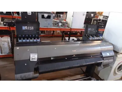 LOTE 343 - 01 PLOTTER MARCA CANON MODELO IPF 8400. (NO ESTADO) ATENÇÃO! FAZER A VISITAÇÃO ANTES DE ARREMATAR, NÃO SABEMOS SE FUNCIONA, LEILÃO NÃO TEM GARANTIA E NEM DEVOLUÇÃO, SUJEITO A POSSÍVEIS AVARIAS VISÍVEIS/OCULTAS E/OU AUSÊNCIA DE COMPONENTES.