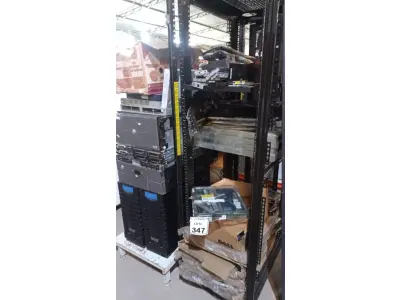 LOTE 347 - 01 RACK SERVIDOR DESMONTADO MARCA DELL  COM 34 MEMÓRIAS E GRANDE QUANTIDADE DE TECLADOS. (NO ESTADO) ATENÇÃO! FAZER A VISITAÇÃO ANTES DE ARREMATAR, NÃO SABEMOS SE FUNCIONA, LEILÃO NÃO TEM GARANTIA E NEM DEVOLUÇÃO, SUJEITO A POSSÍVEIS AVARIAS VISÍVEIS/OCULTAS E/OU AUSÊNCIA DE COMPONENTES.