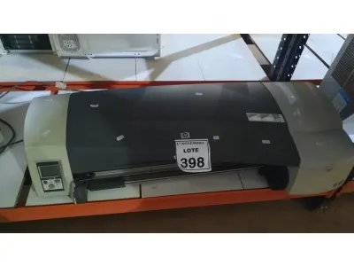LOTE 398 - 01 PLOTTER DE MESA MODELO DESIGNJET 111 MARCA HP. (NO ESTADO) ATENÇÃO! FAZER A VISITAÇÃO ANTES DE ARREMATAR, NÃO SABEMOS SE FUNCIONA, LEILÃO NÃO TEM GARANTIA E NEM DEVOLUÇÃO, SUJEITO A POSSÍVEIS AVARIAS VISÍVEIS/OCULTAS E/OU AUSÊNCIA DE COMPONENTES.