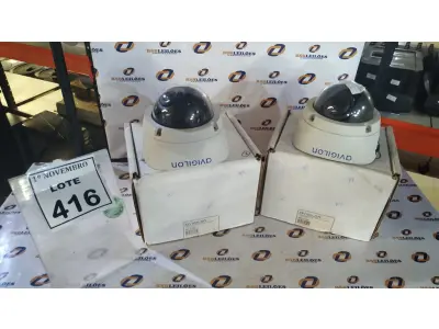 LOTE 416 - 02 CÂMERAS DOME MARCA AVIGILON. (NO ESTADO) ATENÇÃO! FAZER A VISITAÇÃO ANTES DE ARREMATAR, NÃO SABEMOS SE FUNCIONA, LEILÃO NÃO TEM GARANTIA E NEM DEVOLUÇÃO, SUJEITO A POSSÍVEIS AVARIAS VISÍVEIS/OCULTAS E/OU AUSÊNCIA DE COMPONENTES.